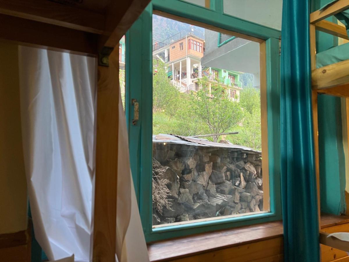 The Vagabond Manali Hostel Exterior photo