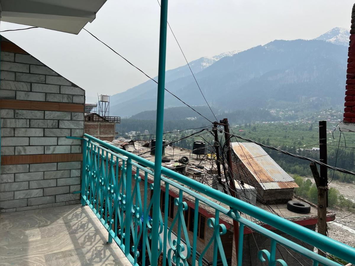 The Vagabond Manali Hostel Exterior photo