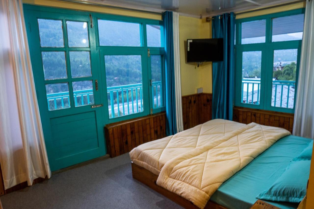 The Vagabond Manali Hostel Exterior photo
