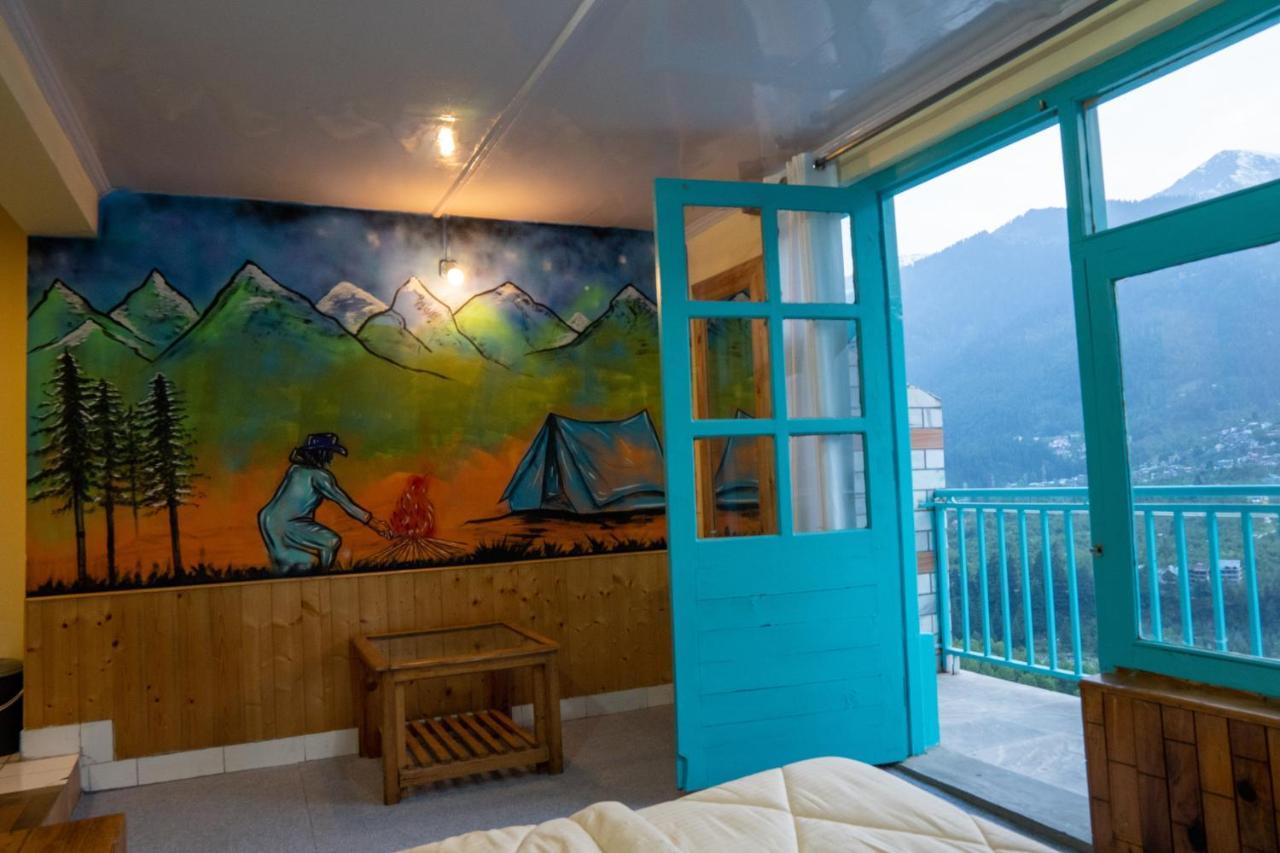 The Vagabond Manali Hostel Exterior photo